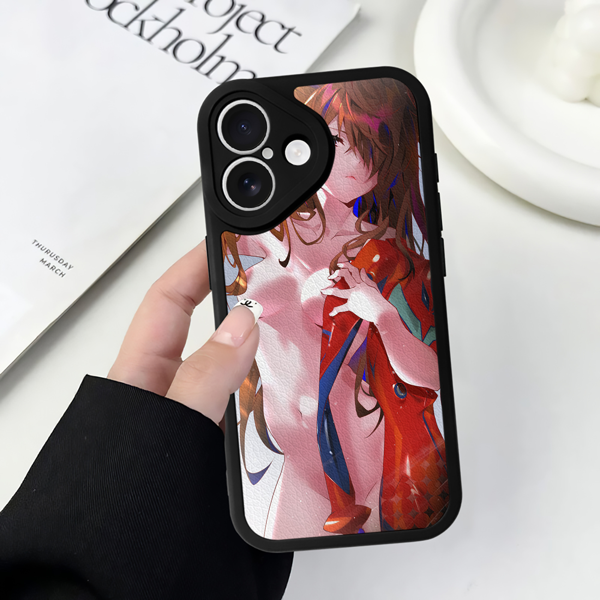 （画像用） EVA 新世紀エヴァンゲリオン 【iPhone 16シリーズ対応】シリコンスマホケース（レザー調） 材質：シリコン